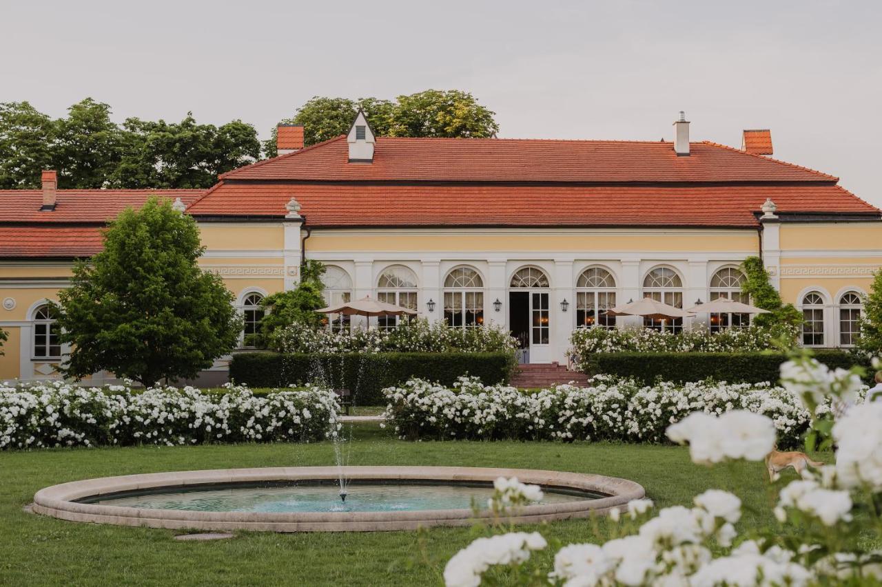 Hotel Chateau Bela Exterior photo
